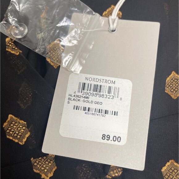 Chelsea- 28 Women Black & Gold Wrap Blouse With Geometric Print Button Sz S- New - Picture 8 of 9